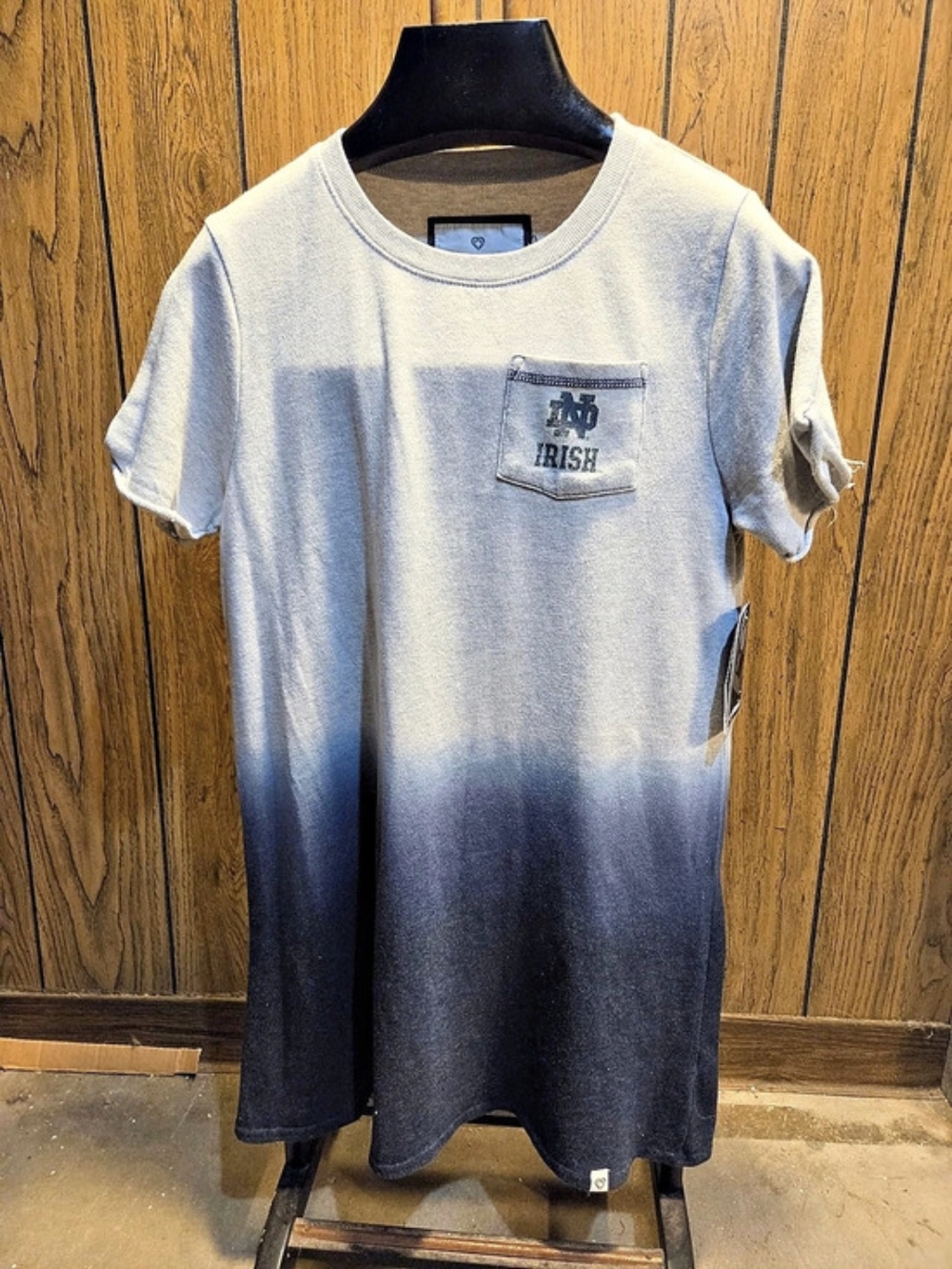 Colosseum Women's Color Block Tee Size Medium NWT Notre Dame Fighting Irish